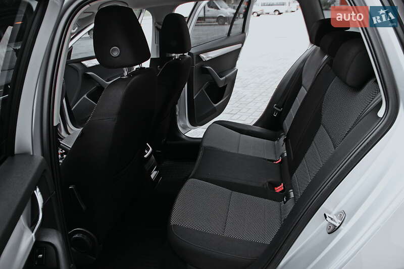 Універсал Skoda Octavia 2017 в Дніпрі