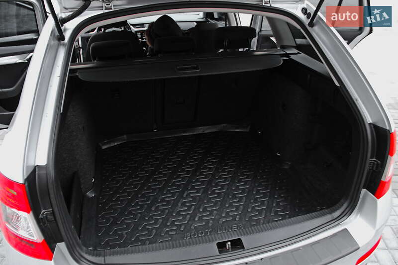 Універсал Skoda Octavia 2017 в Дніпрі