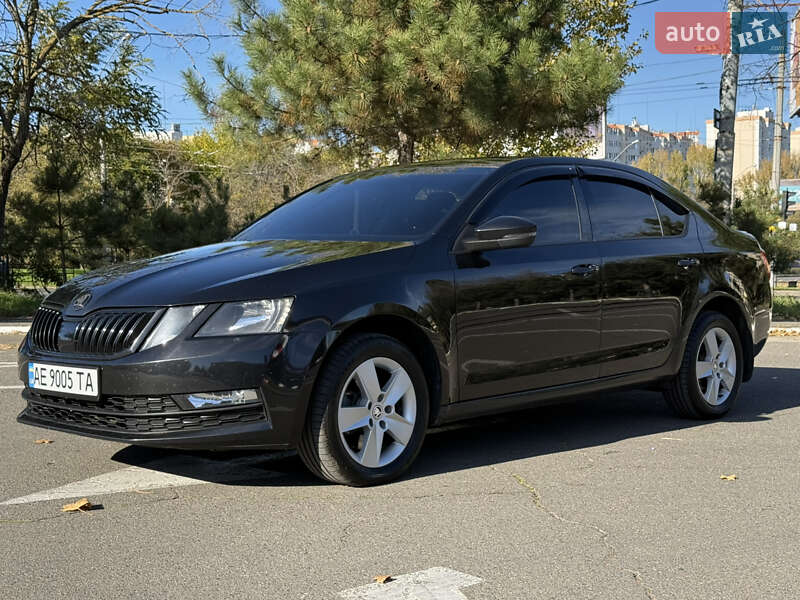 Лифтбек Skoda Octavia 2017 в Одессе