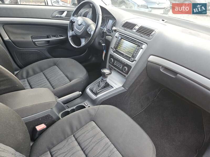 Универсал Skoda Octavia 2012 в Стрые