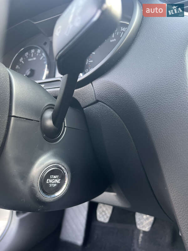 Лифтбек Skoda Octavia 2014 в Сельцо