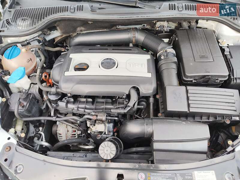 Универсал Skoda Octavia 2010 в Миргороде