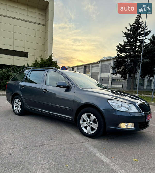 Универсал Skoda Octavia 2010 в Запорожье фото 4 Универсал Skoda Octavia 2010 в Запорожье
