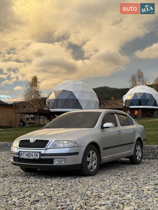 Лифтбек Skoda Octavia 2008 в Ивано-Франковске