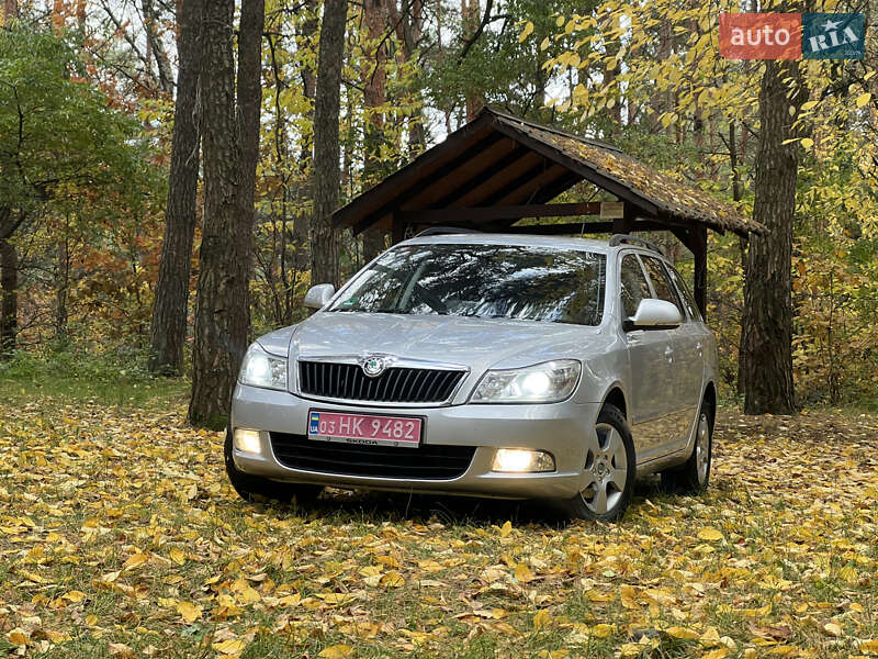 Универсал Skoda Octavia 2010 в Ровно фото 2 Универсал Skoda Octavia 2010 в Ровно
