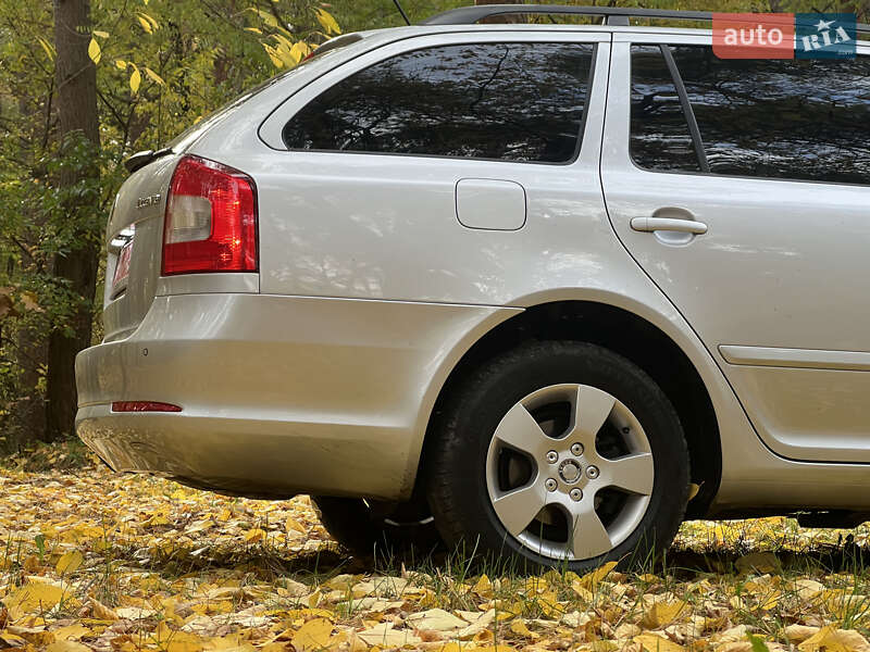 Универсал Skoda Octavia 2010 в Ровно фото 13 Универсал Skoda Octavia 2010 в Ровно