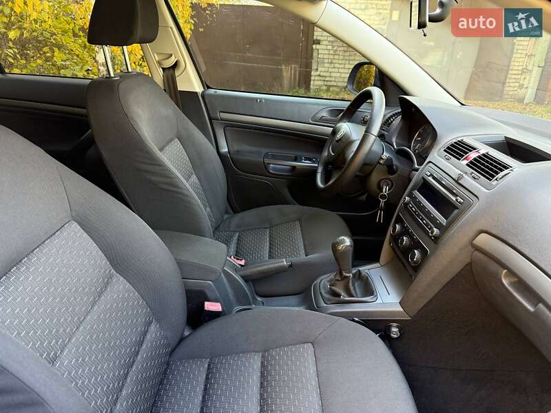 Лифтбек Skoda Octavia 2012 в Киеве фото 10 Лифтбек Skoda Octavia 2012 в Киеве
