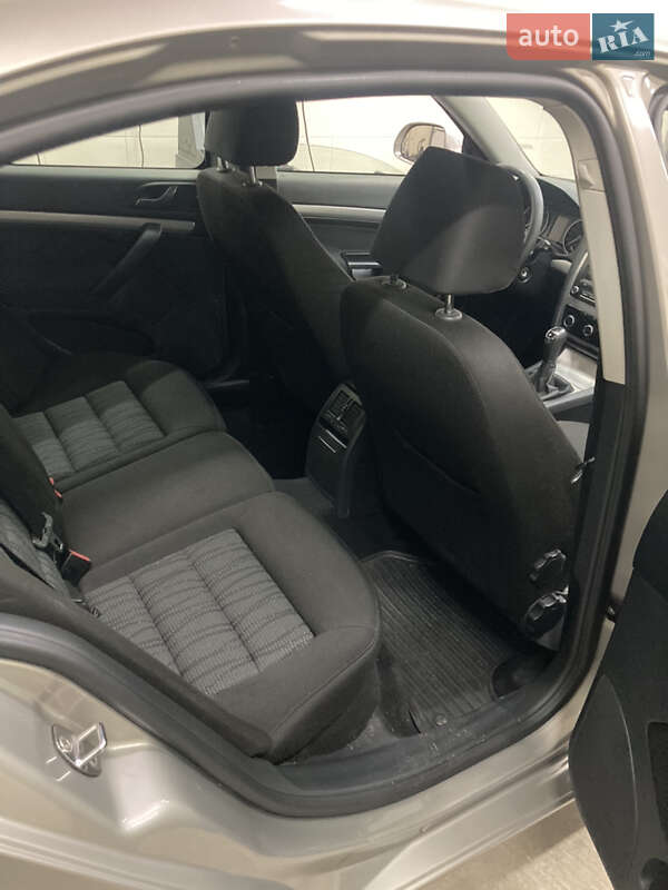 Лифтбек Skoda Octavia 2012 в Боярке фото 4 Лифтбек Skoda Octavia 2012 в Боярке