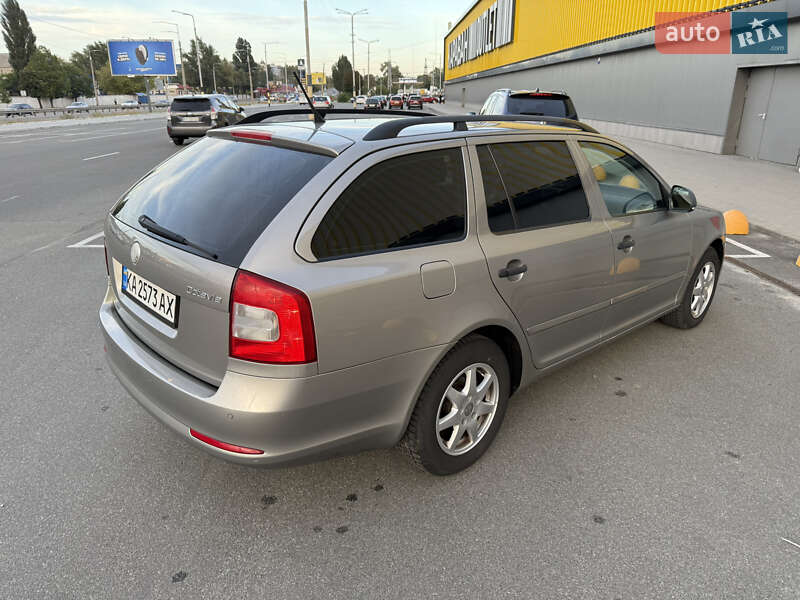Универсал Skoda Octavia 2010 в Киеве фото 10 Универсал Skoda Octavia 2010 в Киеве