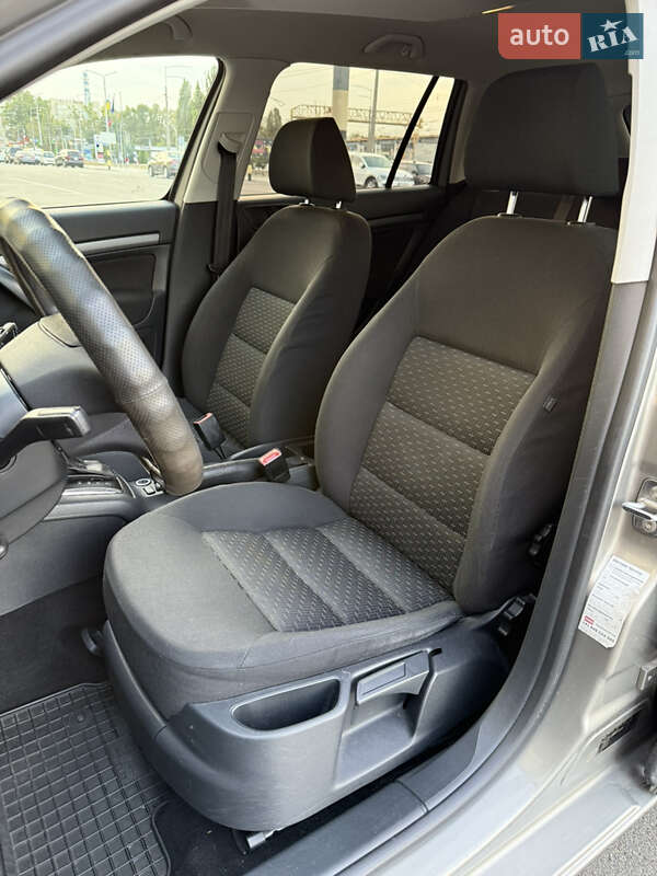 Универсал Skoda Octavia 2010 в Киеве фото 16 Универсал Skoda Octavia 2010 в Киеве