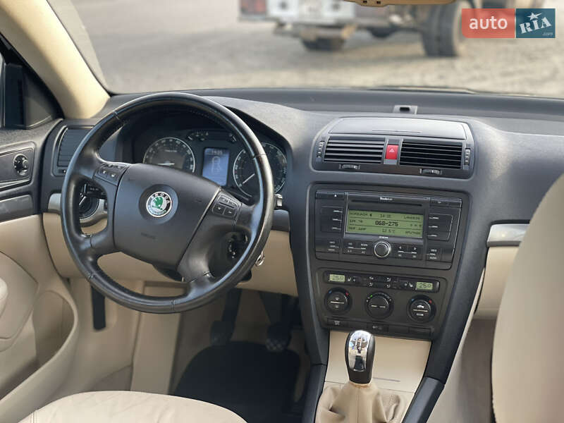 Лифтбек Skoda Octavia 2006 в Корсуне-Шевченковском