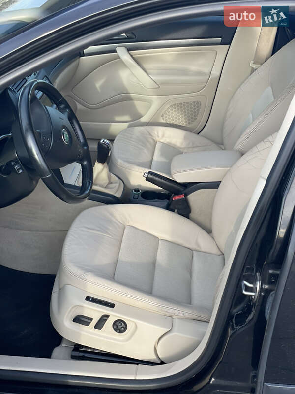 Лифтбек Skoda Octavia 2006 в Корсуне-Шевченковском