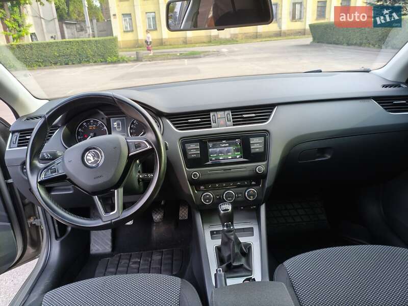 Лифтбек Skoda Octavia 2016 в Каменском фото 8 Лифтбек Skoda Octavia 2016 в Каменском