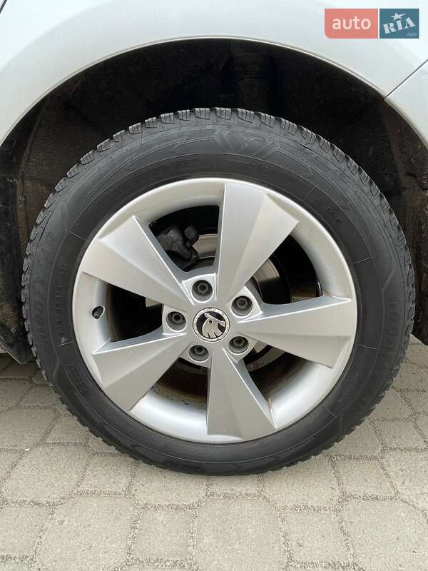 Универсал Skoda Octavia 2019 в Луцке фото 32 Универсал Skoda Octavia 2019 в Луцке