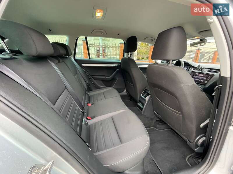 Универсал Skoda Octavia 2019 в Луцке фото 26 Универсал Skoda Octavia 2019 в Луцке