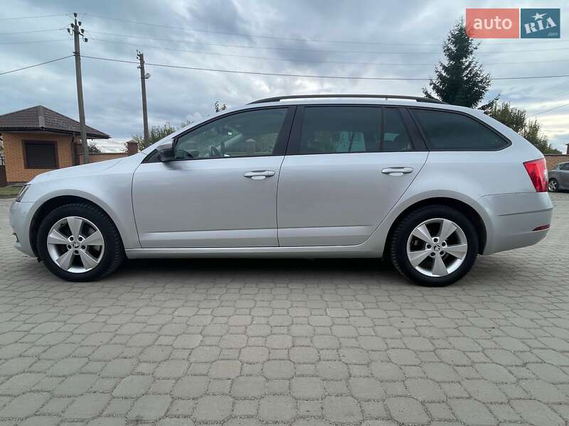 Универсал Skoda Octavia 2019 в Луцке фото 8 Универсал Skoda Octavia 2019 в Луцке