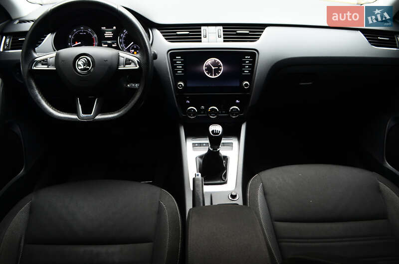 Лифтбек Skoda Octavia 2019 в Киеве