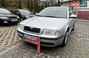 Универсал Skoda Octavia 2010 в Звягеле