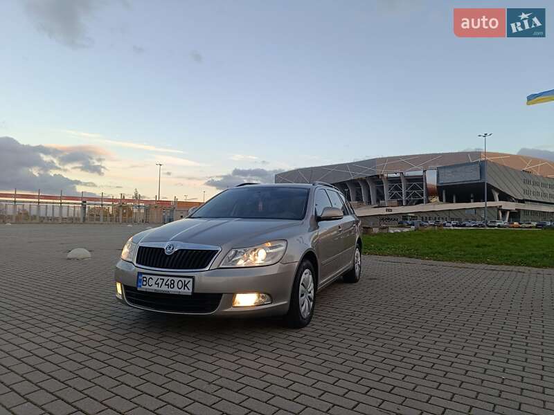 Универсал Skoda Octavia 2010 в Львове фото 3 Универсал Skoda Octavia 2010 в Львове