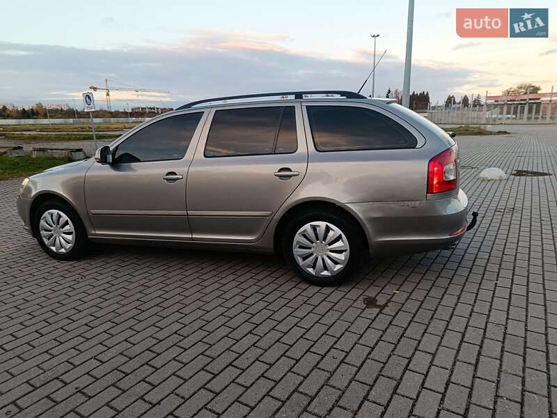 Универсал Skoda Octavia 2010 в Львове фото 15 Универсал Skoda Octavia 2010 в Львове