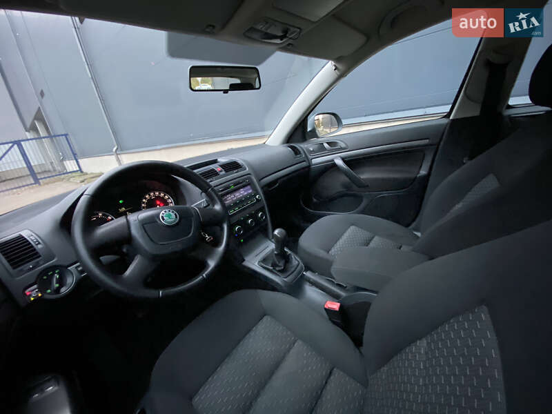 Універсал Skoda Octavia 2012 в Києві фото 35 Універсал Skoda Octavia 2012 в Києві