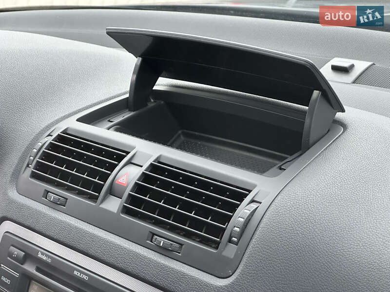 Универсал Skoda Octavia 2011 в Житомире фото 34 Универсал Skoda Octavia 2011 в Житомире