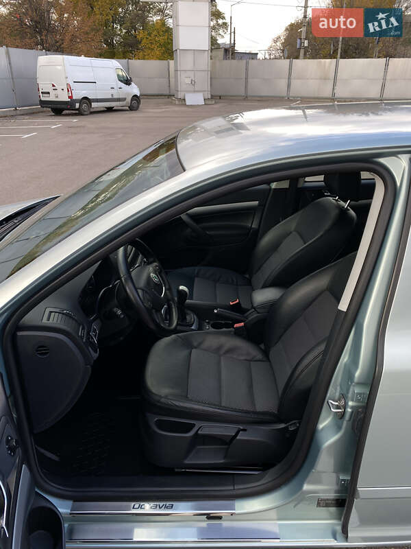 Универсал Skoda Octavia 2009 в Киеве фото 34 Универсал Skoda Octavia 2009 в Киеве
