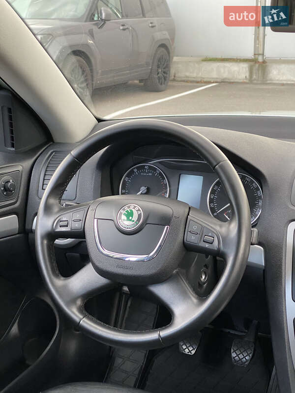 Универсал Skoda Octavia 2009 в Киеве фото 37 Универсал Skoda Octavia 2009 в Киеве