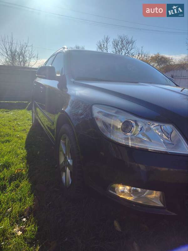 Универсал Skoda Octavia 2012 в Гайсине