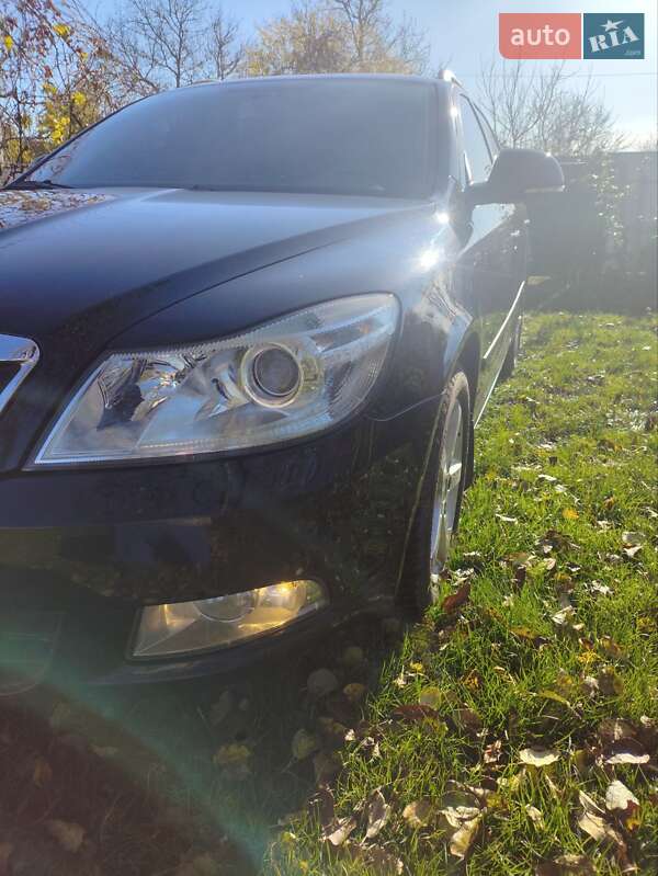 Универсал Skoda Octavia 2012 в Гайсине