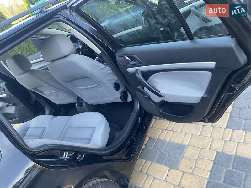 Универсал Skoda Octavia 2006 в Любомле