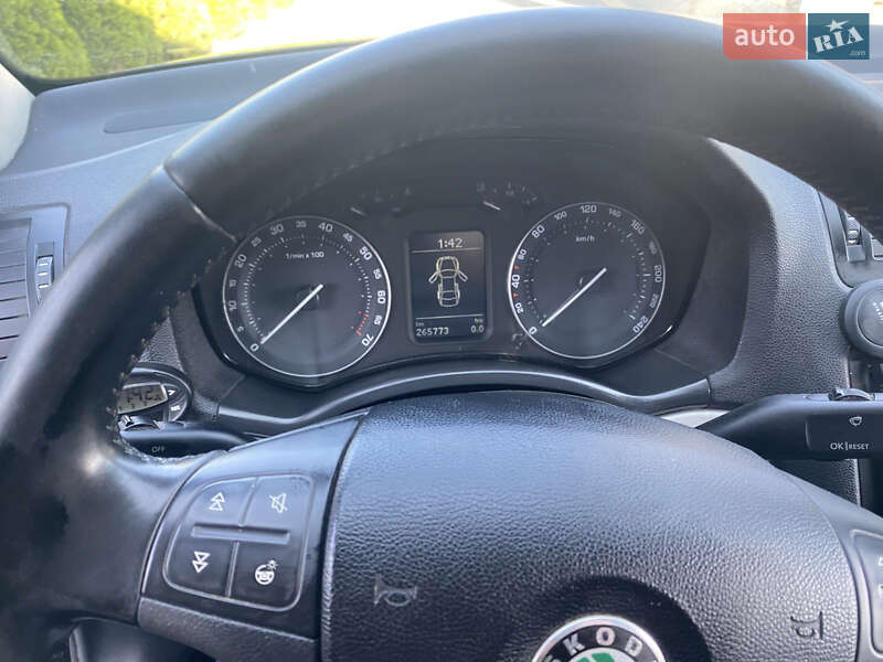 Универсал Skoda Octavia 2006 в Любомле