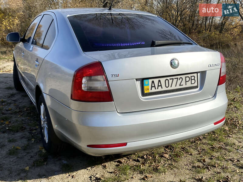 Лифтбек Skoda Octavia 2012 в Киеве