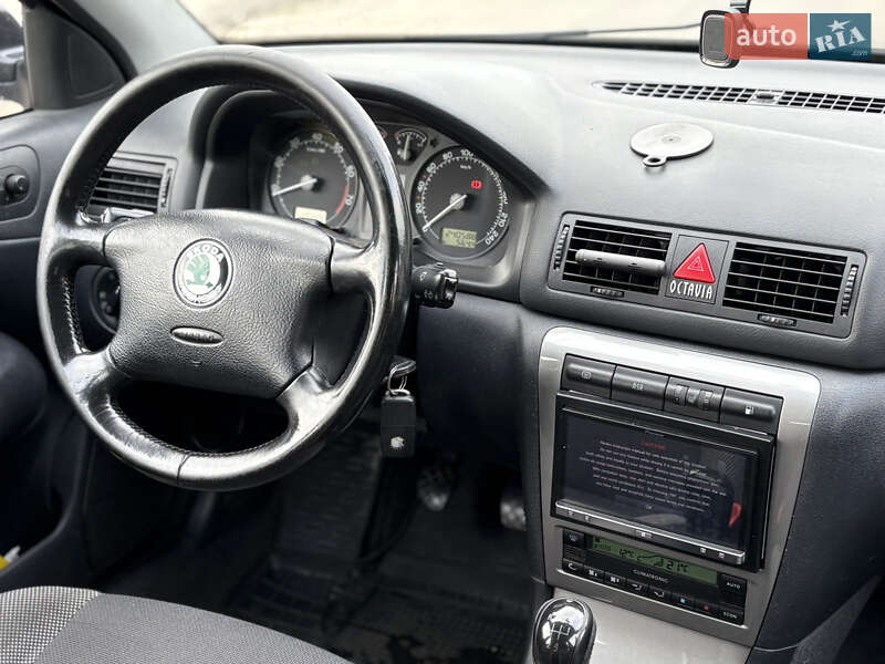 Универсал Skoda Octavia 2003 в Киеве