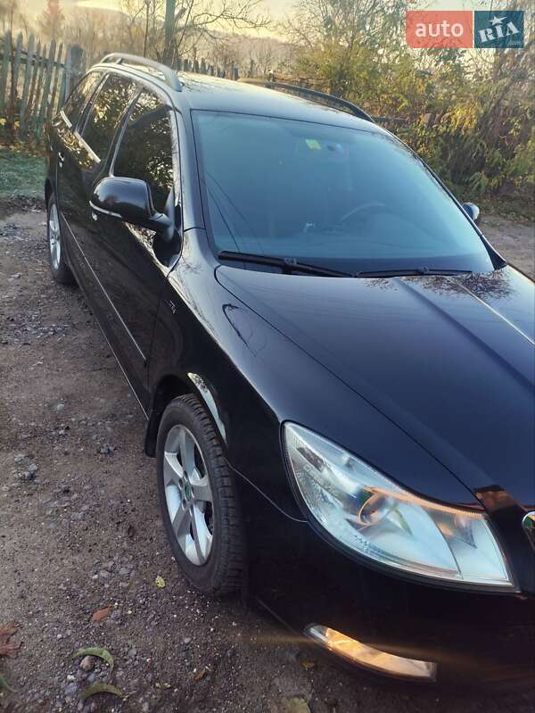 Универсал Skoda Octavia 2012 в Гайсине