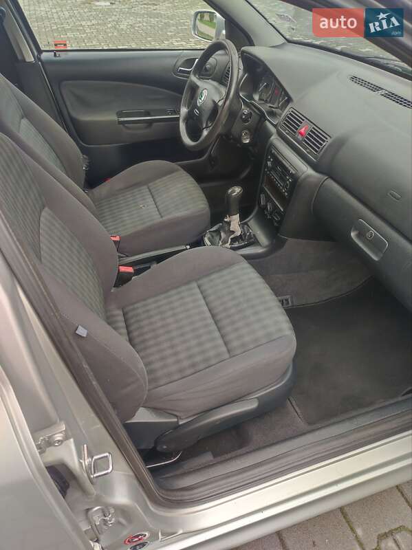 Универсал Skoda Octavia 2006 в Каменец-Подольском