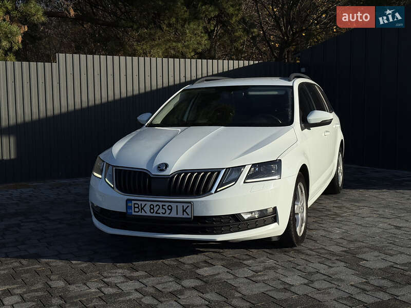 Універсал Skoda Octavia 2017 в Рівному