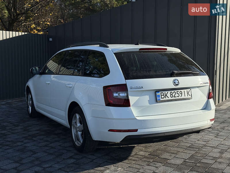 Універсал Skoda Octavia 2017 в Рівному