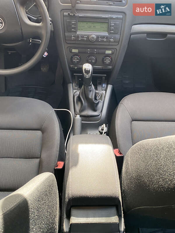 Лифтбек Skoda Octavia 2005 в Киеве фото 5 Лифтбек Skoda Octavia 2005 в Киеве