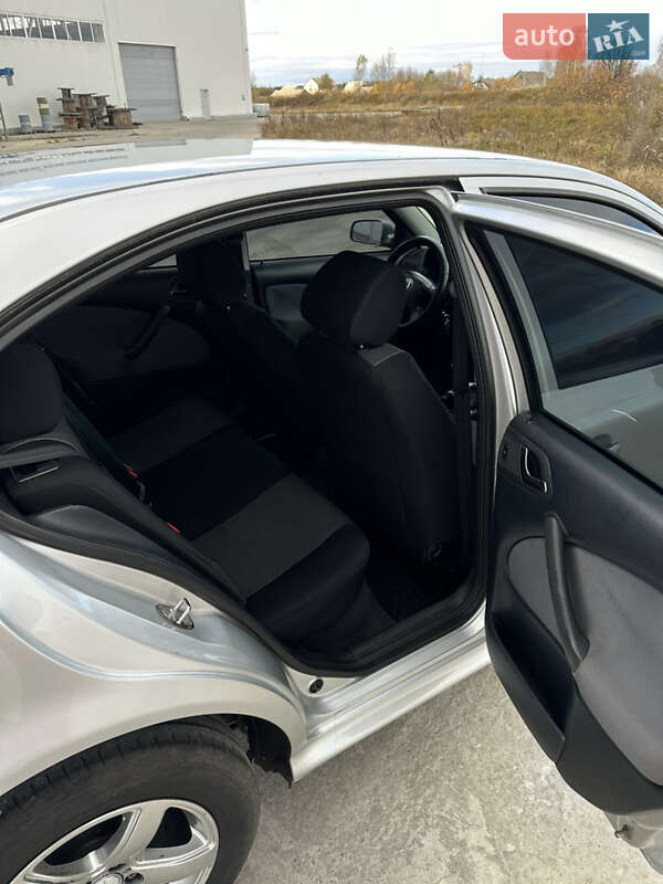 Лифтбек Skoda Octavia 2006 в Коростене фото 22 Лифтбек Skoda Octavia 2006 в Коростене