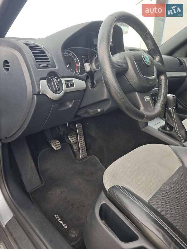 Ліфтбек Skoda Octavia 2010 в Кропивницькому