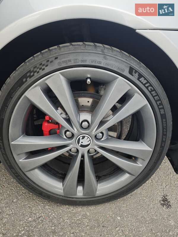 Ліфтбек Skoda Octavia 2010 в Кропивницькому