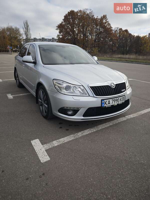 Ліфтбек Skoda Octavia 2010 в Кропивницькому