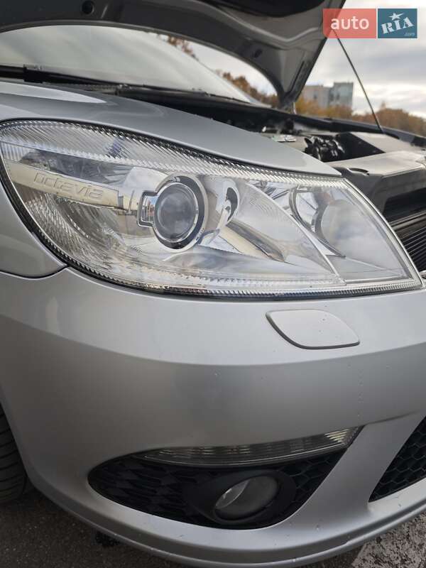 Ліфтбек Skoda Octavia 2010 в Кропивницькому