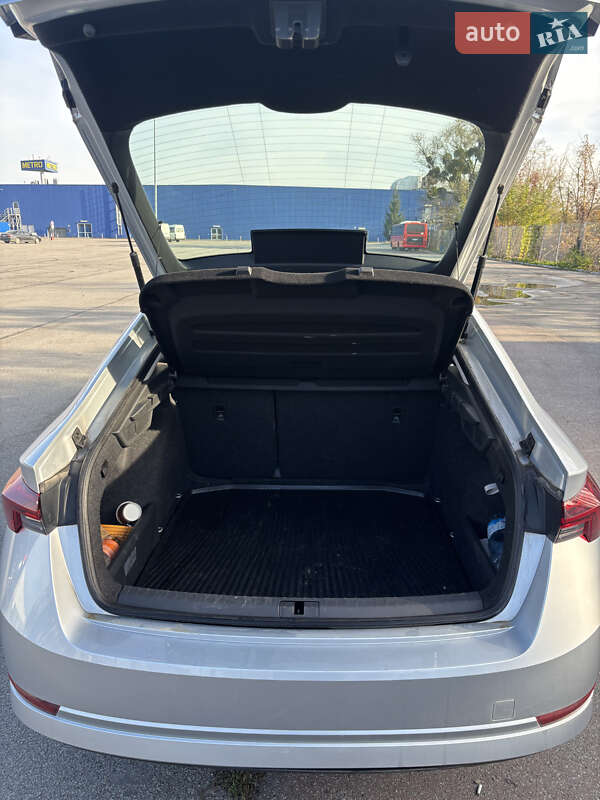 Лифтбек Skoda Octavia 2020 в Черновцах