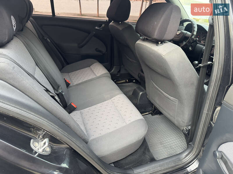 Лифтбек Skoda Octavia 2009 в Тернополе фото 25 Лифтбек Skoda Octavia 2009 в Тернополе