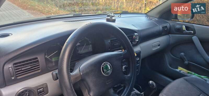 Лифтбек Skoda Octavia 2003 в Рудки