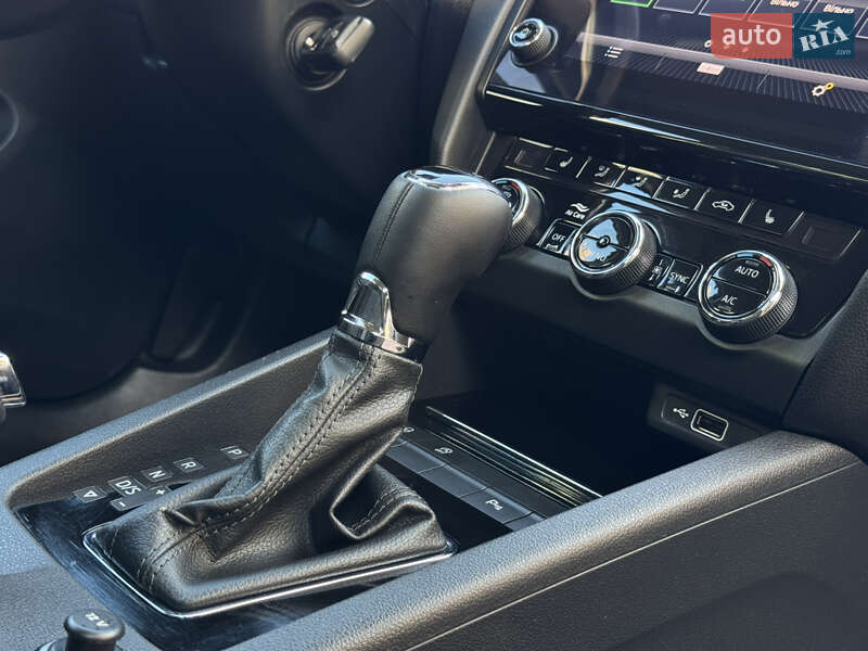 Универсал Skoda Octavia 2019 в Дрогобыче