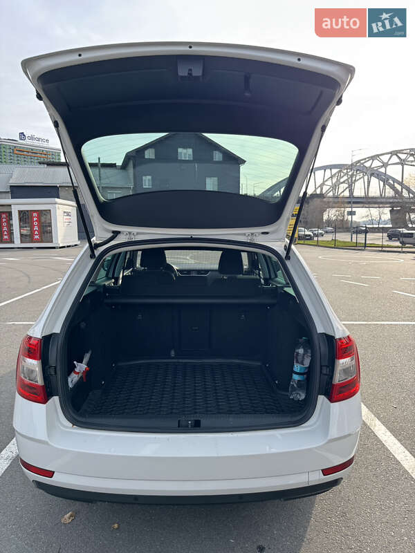 Универсал Skoda Octavia 2019 в Киеве фото 17 Универсал Skoda Octavia 2019 в Киеве