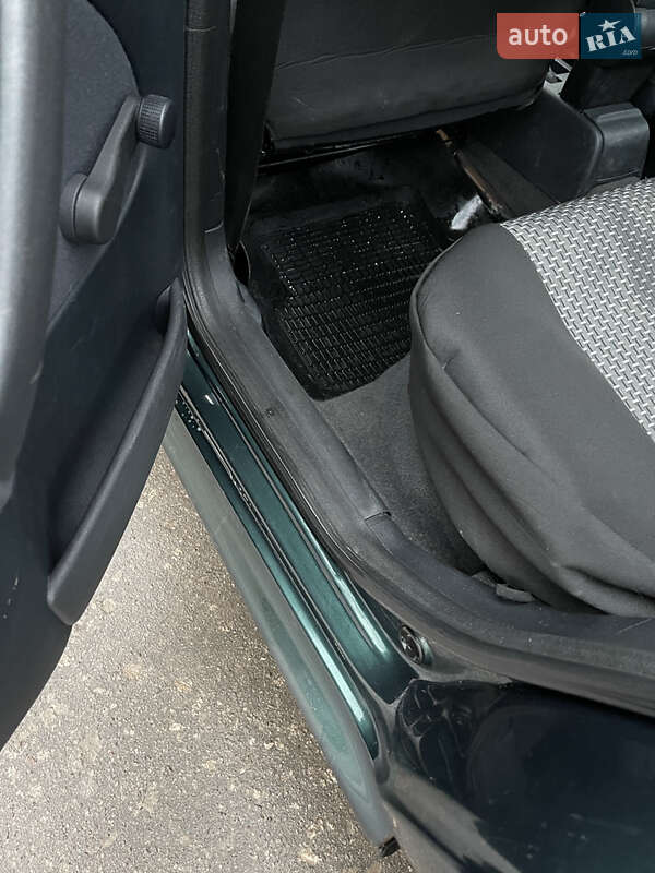 Лифтбек Skoda Octavia 2005 в Шумске